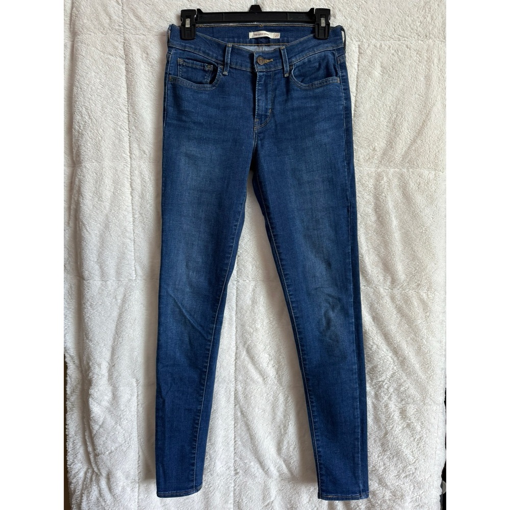 Blue Levi’s Jeans